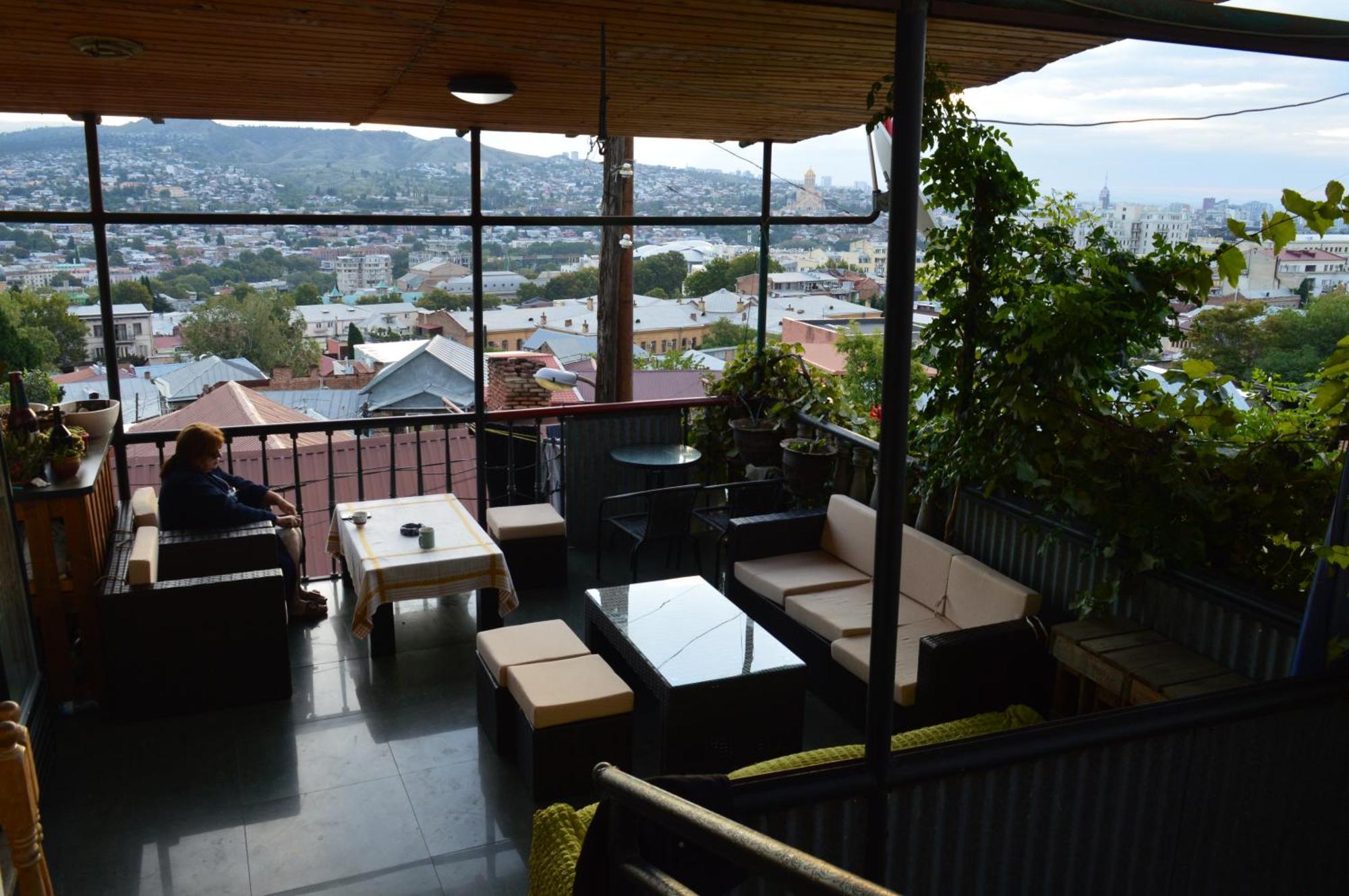 Terrace Mtatsminda Apartment Tbilisi Ngoại thất bức ảnh